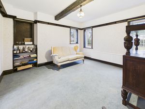 Family Room- click for photo gallery